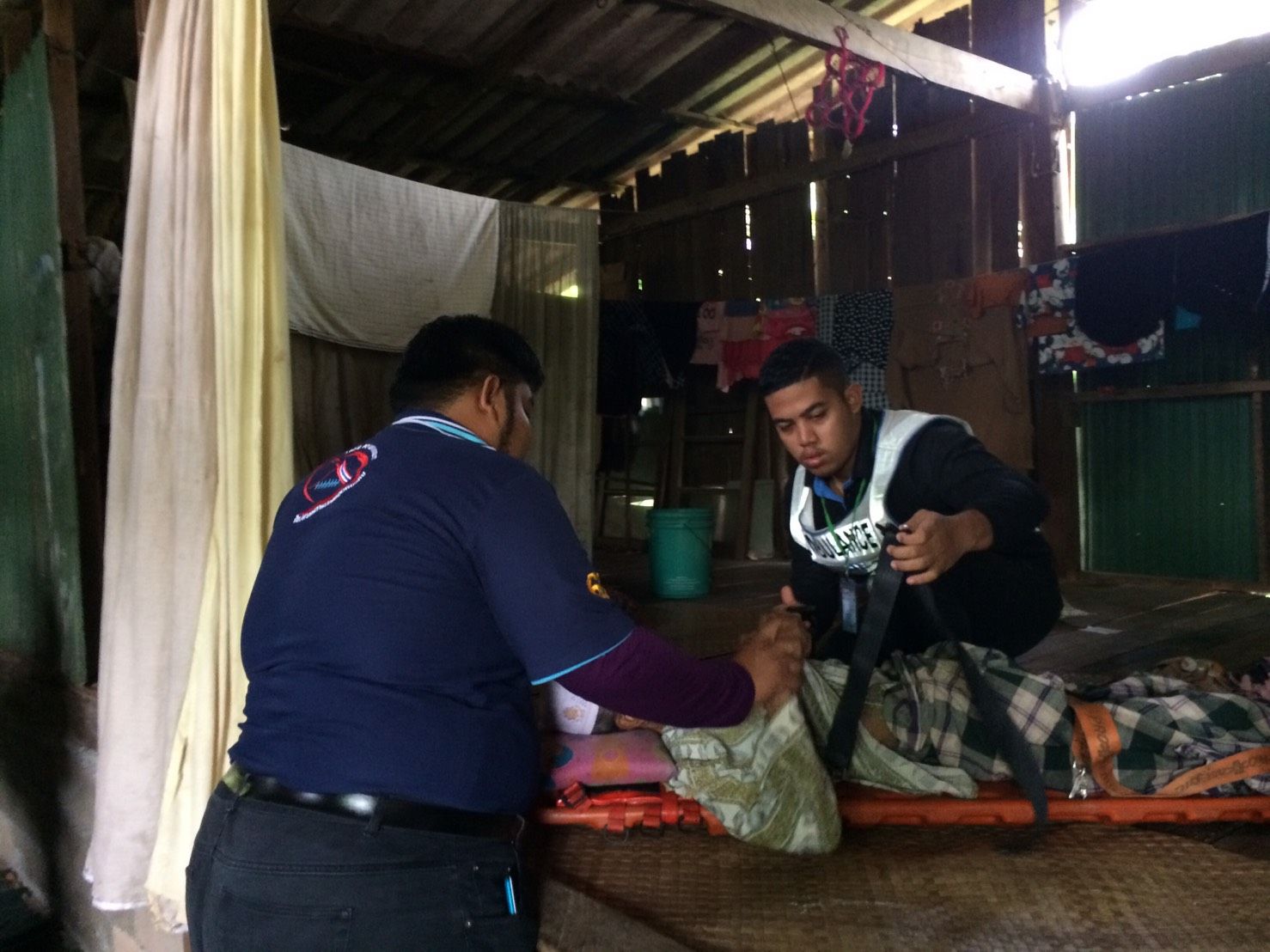 มูลนิธิฮิลาลอะห์มัร(ยล.1) รับผู้ป่วยอาการอ่อนแรงและหอบหืดเพศชาย 1 ราย ส่ง รพ. รามัน จ.ยะลา