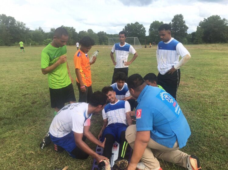 มูลนิธิฮิลาลอะห์มัร(ยล.1) นำผู้ป่วยฉุกเฉิน ส่ง รพ.รามัน