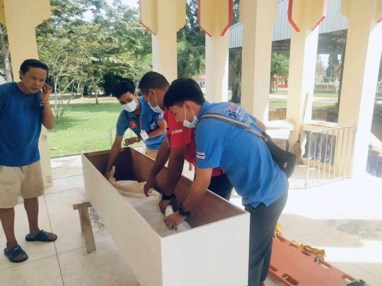 มูลนิธิฮิลาลมูลนิธิฮิลาลอะห์มัร(สข.1) นำร่างผู้เสียชีวิต ส่งวัดทำพิธีทางศาสนา (ไทยพุทธ)